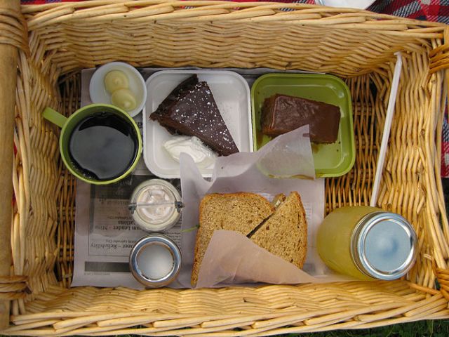wiaw-cf-picnic